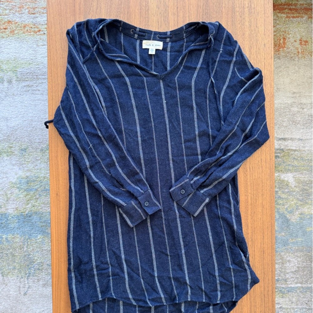 Cloth & Stone Navy Plaid Top